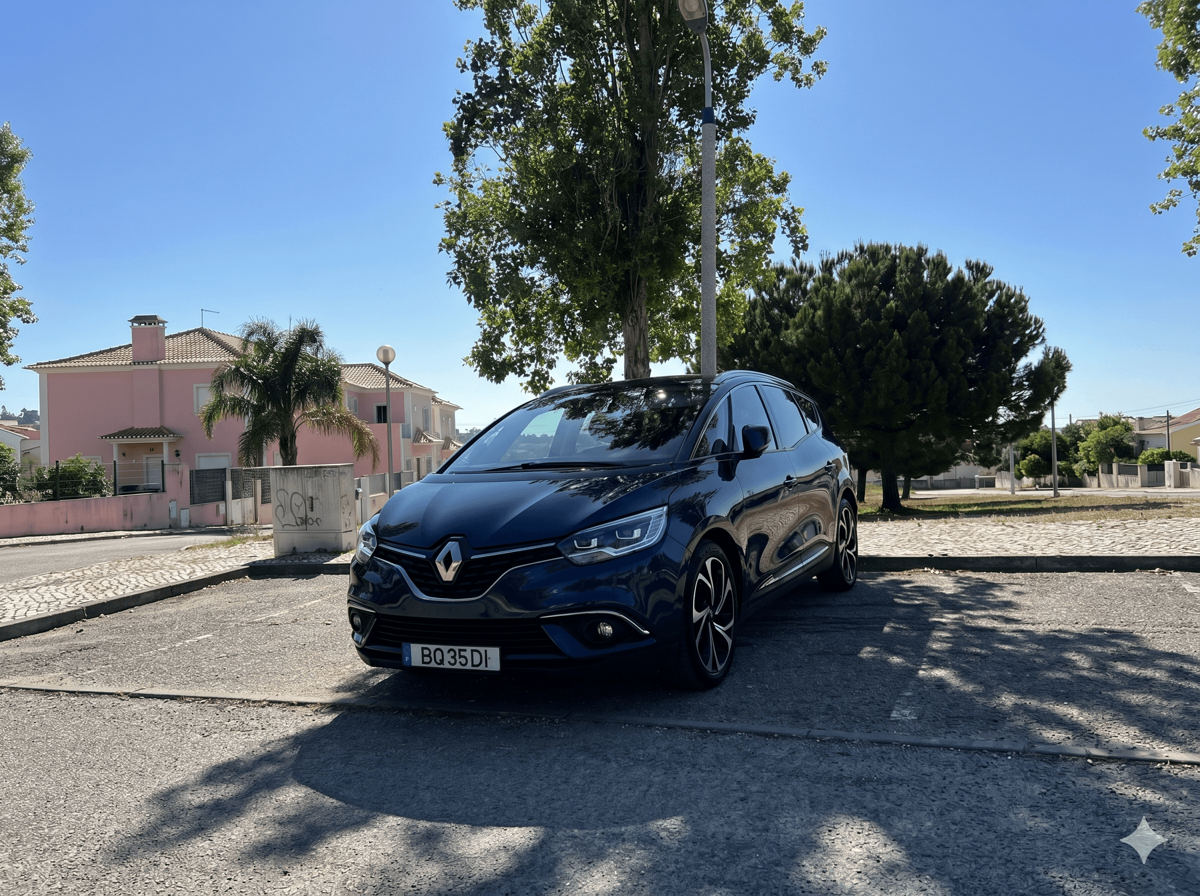 Renault transfer vehicle